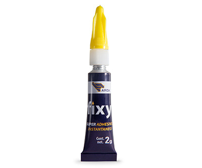 Product shoot realizado para FIXY pegamento para Grupo Industrial ARDA.