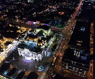 Registro fotográfico nocturno - Bellas Artes Ciudad de México.
